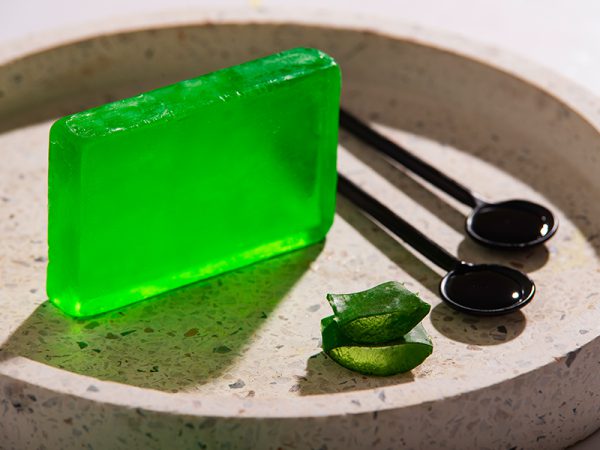 Handmade soap with organic olive oil and aloe 100gr