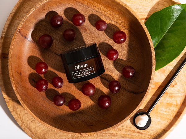 Anti-aging Face Cream with red grapes and olive leaves 50ml - Afbeelding 2