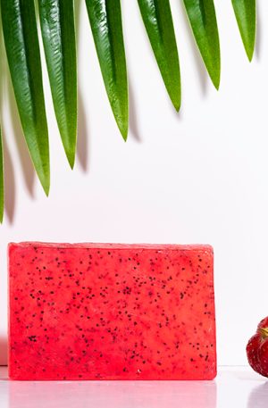 Handmade Soap Strawberry 100gr