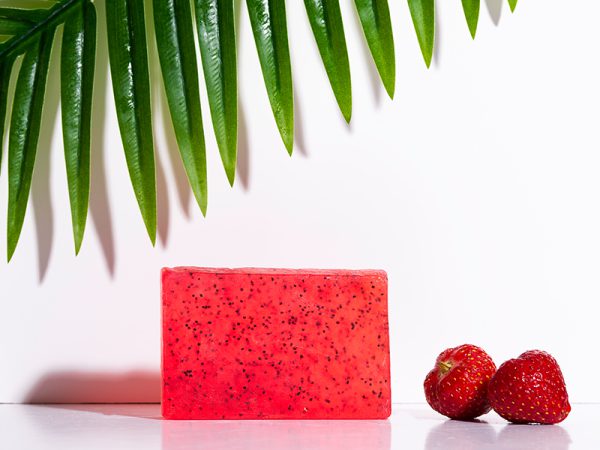 Handmade Soap Strawberry 100gr