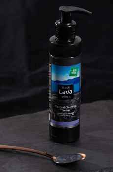 Black Lava Effect With Charcoal Cleansing Cream 150ml