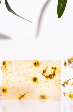 Handmade Soap with organic olive oil and chamomile extract 100gr